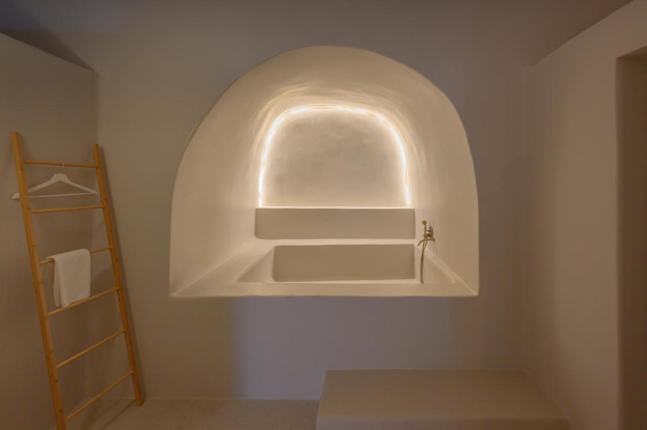 Elements Cave Suites Megalochori  Luaran gambar