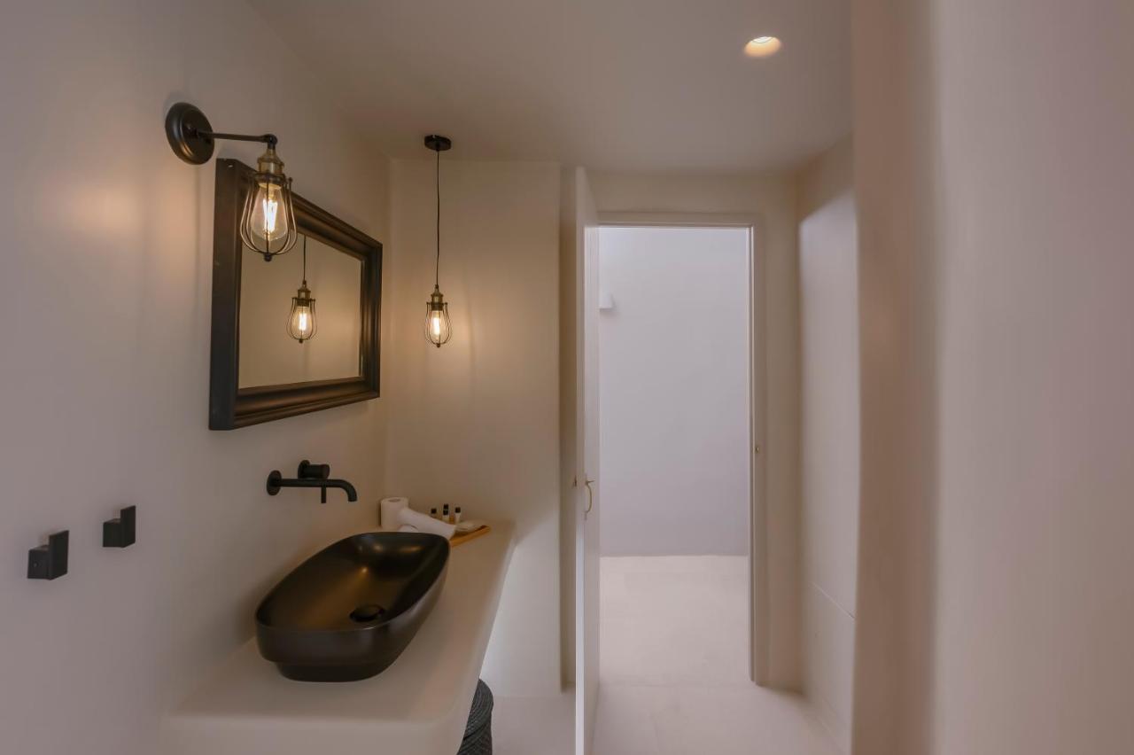 Elements Cave Suites Megalochori  Luaran gambar