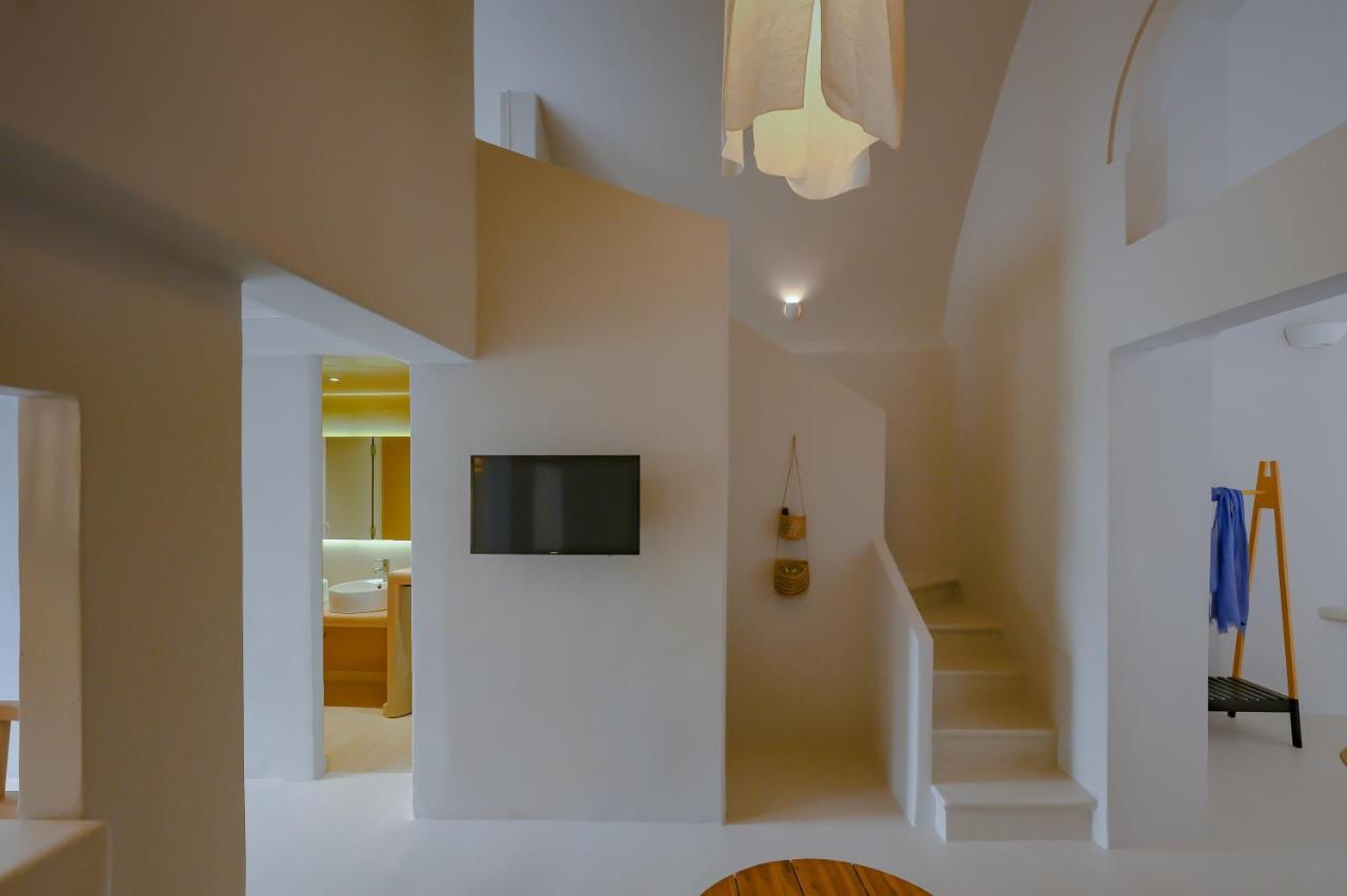 Elements Cave Suites Megalochori  Luaran gambar