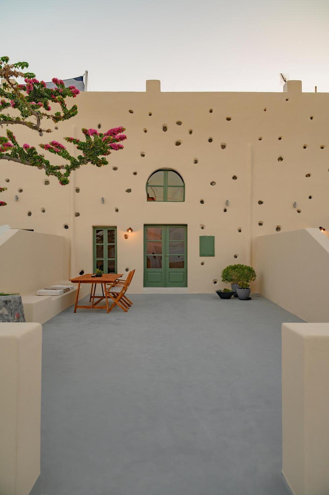 Elements Cave Suites Megalochori  Luaran gambar